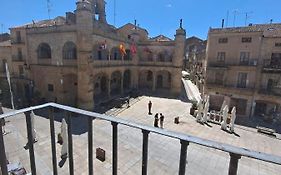 VuT - El Balcón de la Plaza - A